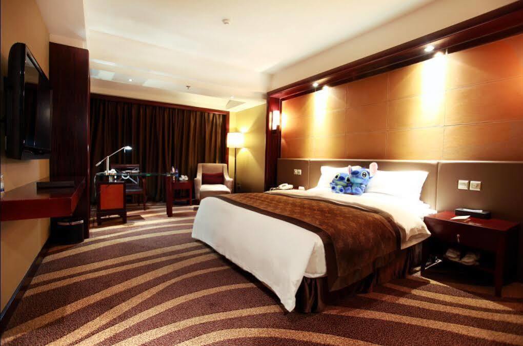Empark Grand Hotel Chongqing Exteriör bild